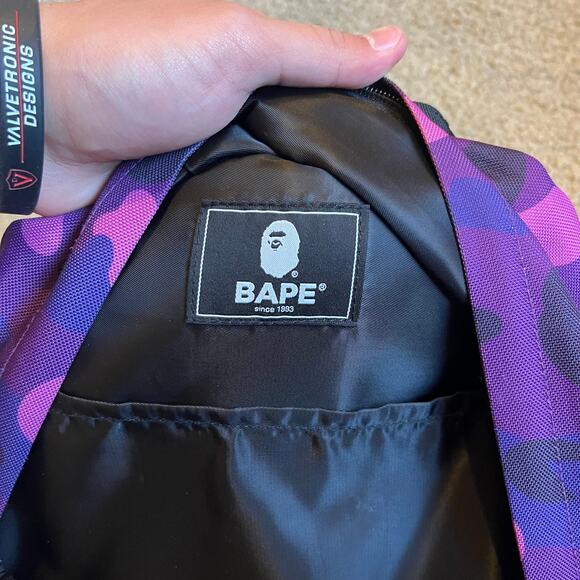 Authentic Bape 2000’s Purple Camo Tiger Backpack - Picture 4 of 6